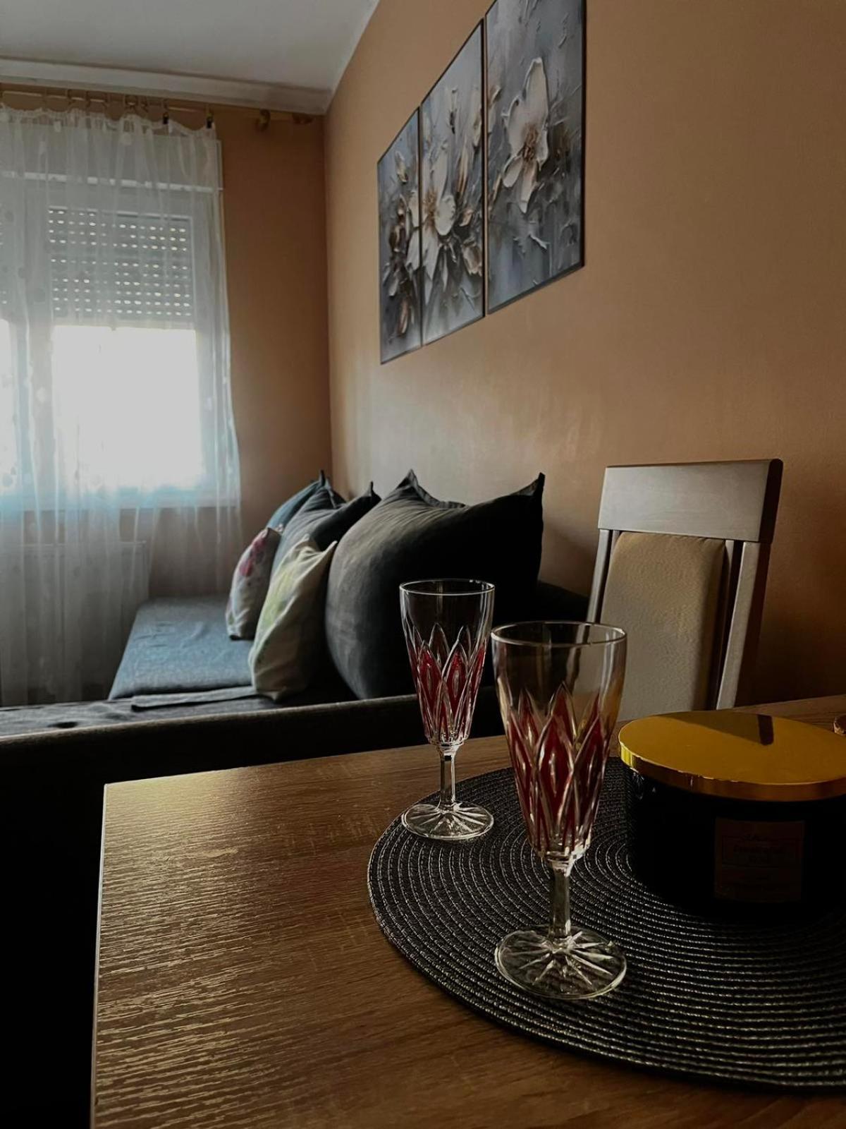 Apartman Milkovic 2 솜보르 외부 사진
